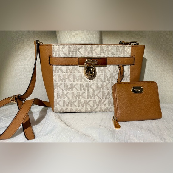 Michael Kors Handbags - MK Signature Crossbody + Pebbled Leather Zip Wallet Bundle – Like New Gifts
